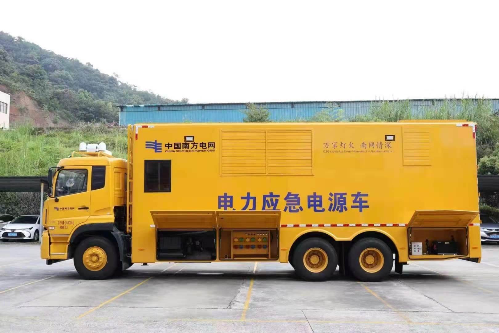 宁洱安康大型柴油发电机发电车UPS电源出租租赁